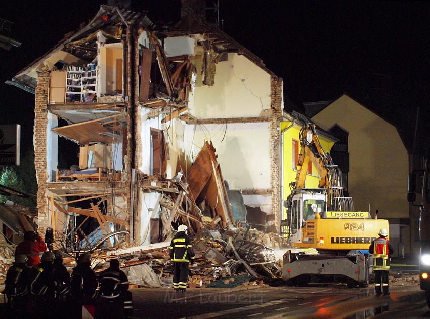 Hausexplosion Bruehl bei Koeln Pingsdorferstr P278.JPG